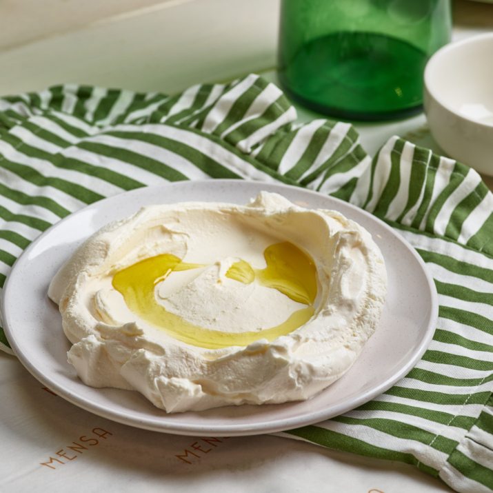 לאבנה אסלי
